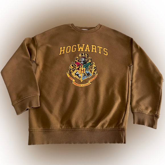 H&M Other - H&M Hogwarts Harry Potter Print Sweatshirt Size: 9-10